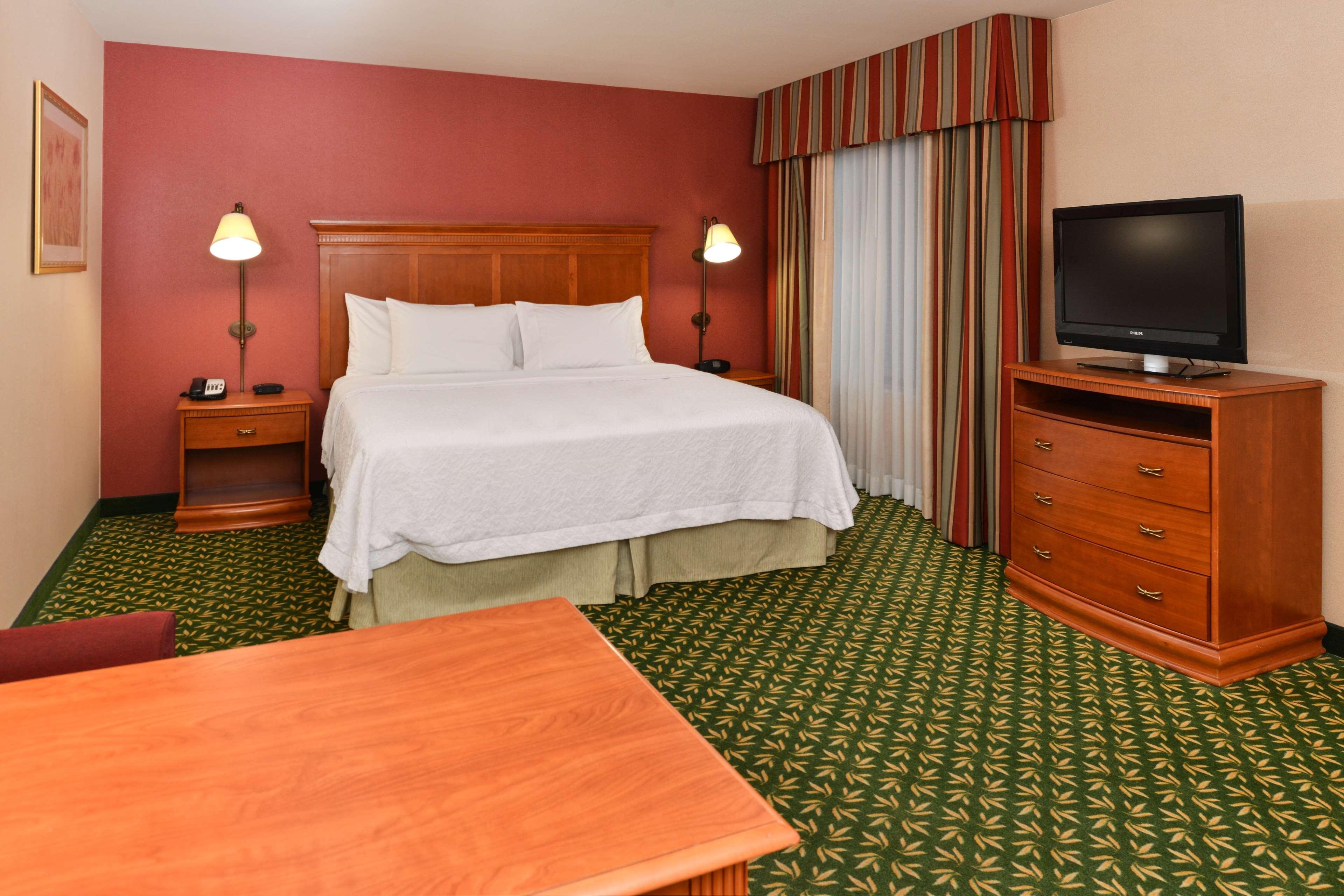 Newly Renovated-Hampton Inn & Suites Casper Exterior photo