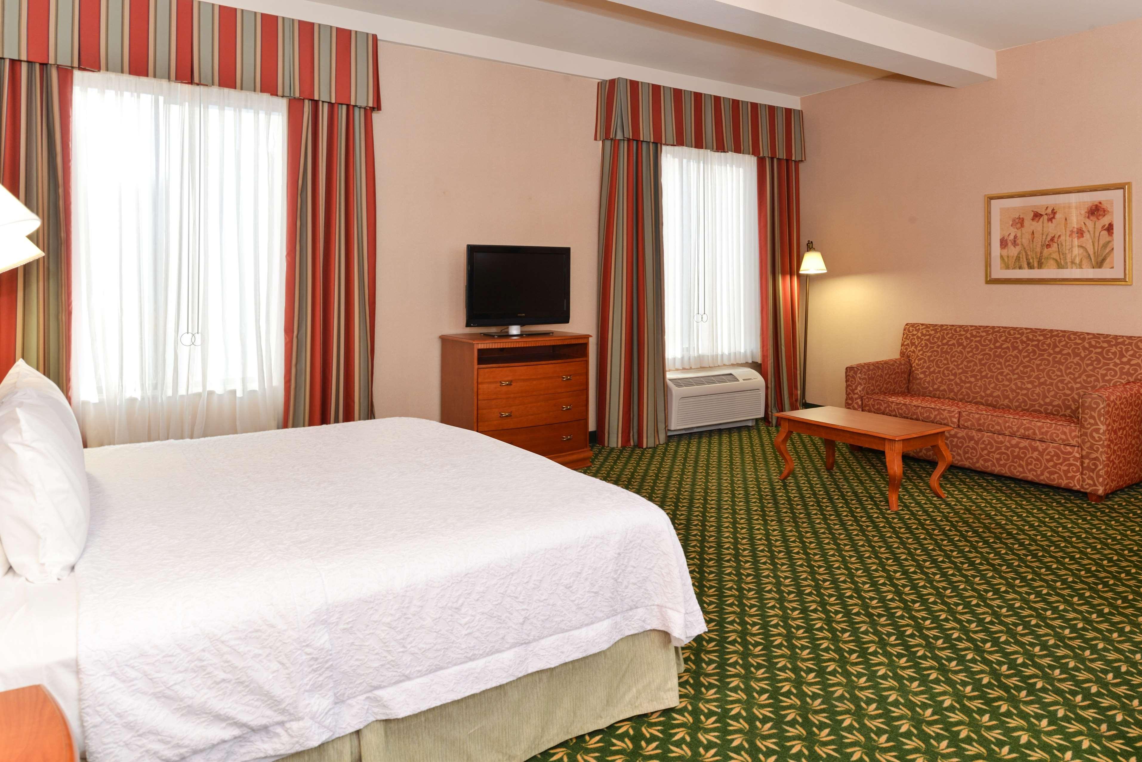 Newly Renovated-Hampton Inn & Suites Casper Exterior photo