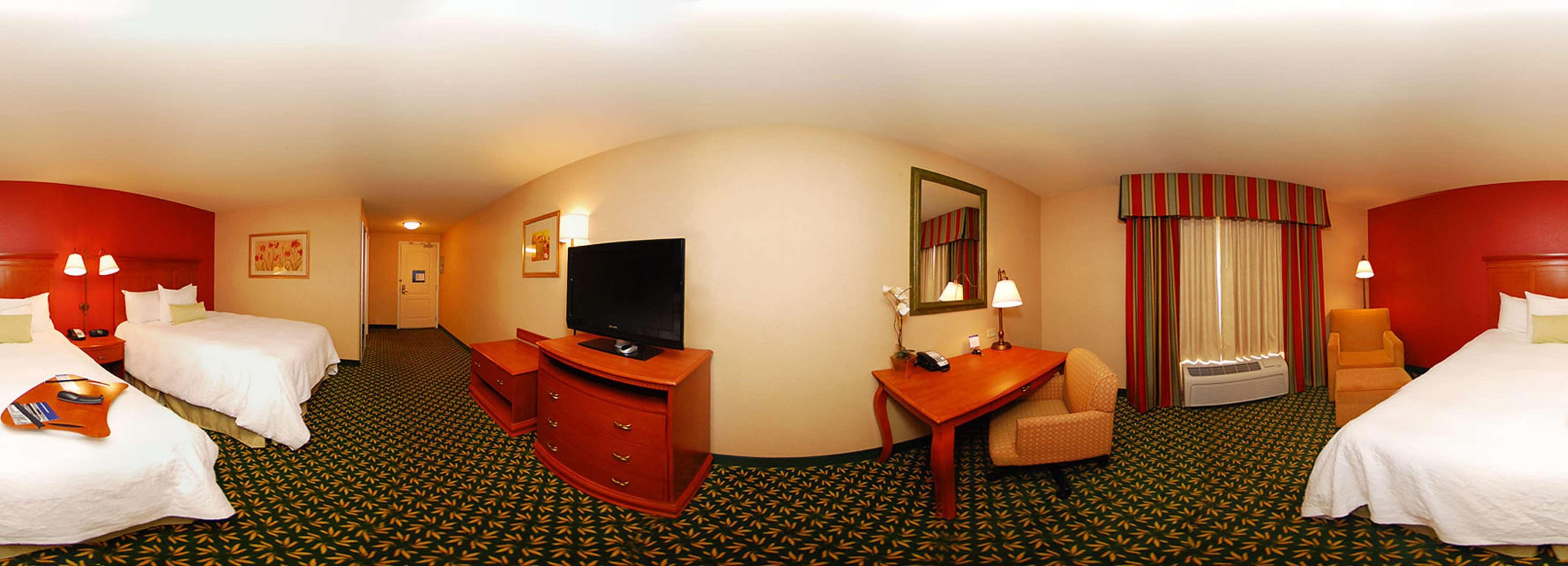 Newly Renovated-Hampton Inn & Suites Casper Room photo