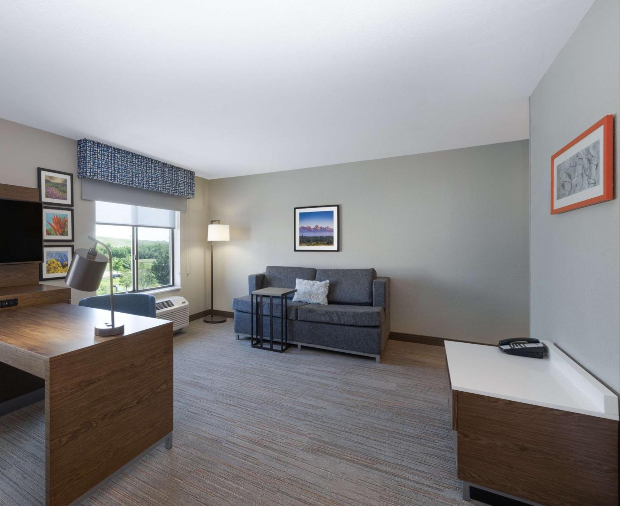 Newly Renovated-Hampton Inn & Suites Casper Exterior photo