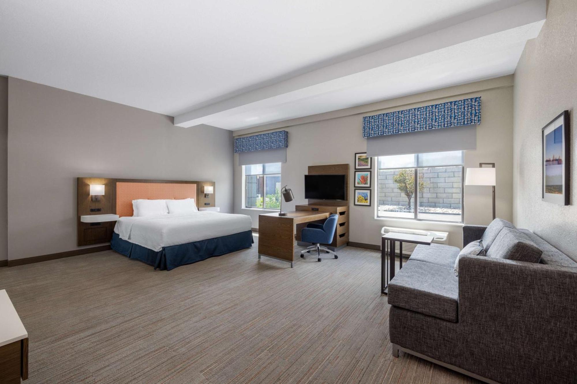 Newly Renovated-Hampton Inn & Suites Casper Exterior photo