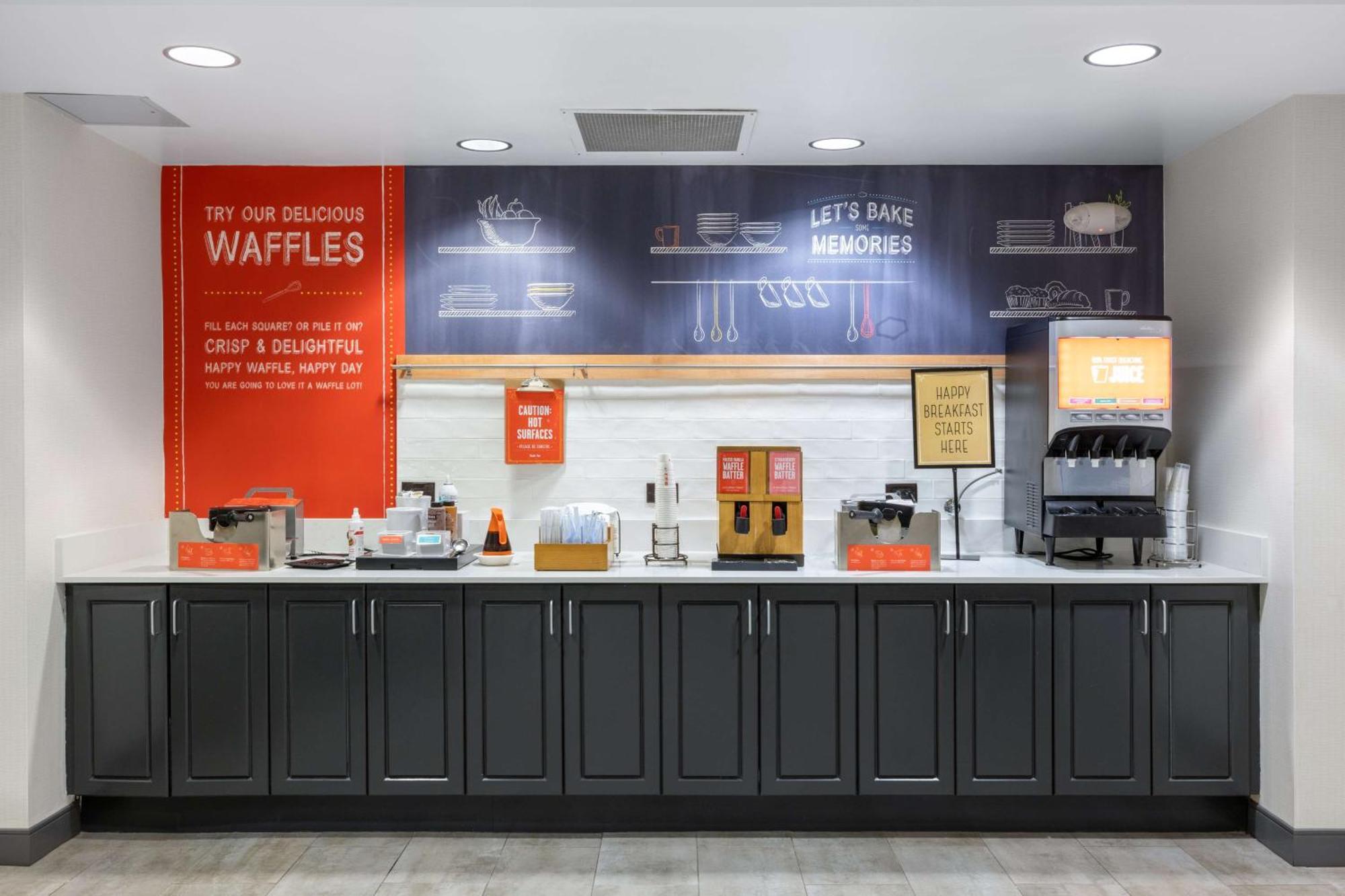 Newly Renovated-Hampton Inn & Suites Casper Exterior photo